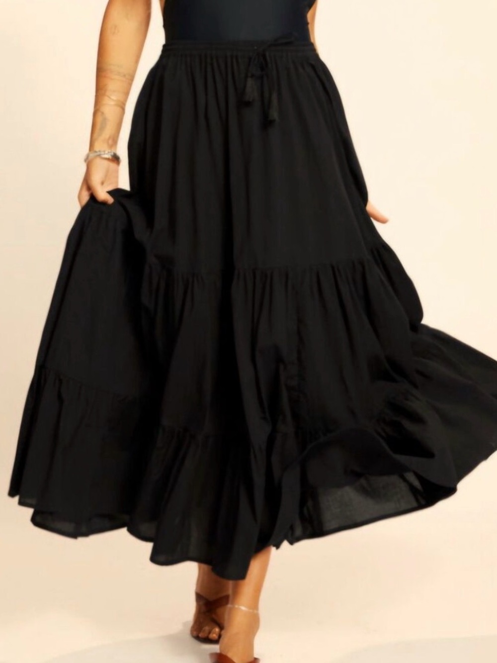 Natalie Martin. ‘Sierra’ skirt. Black. 100% Silk. Size Small.